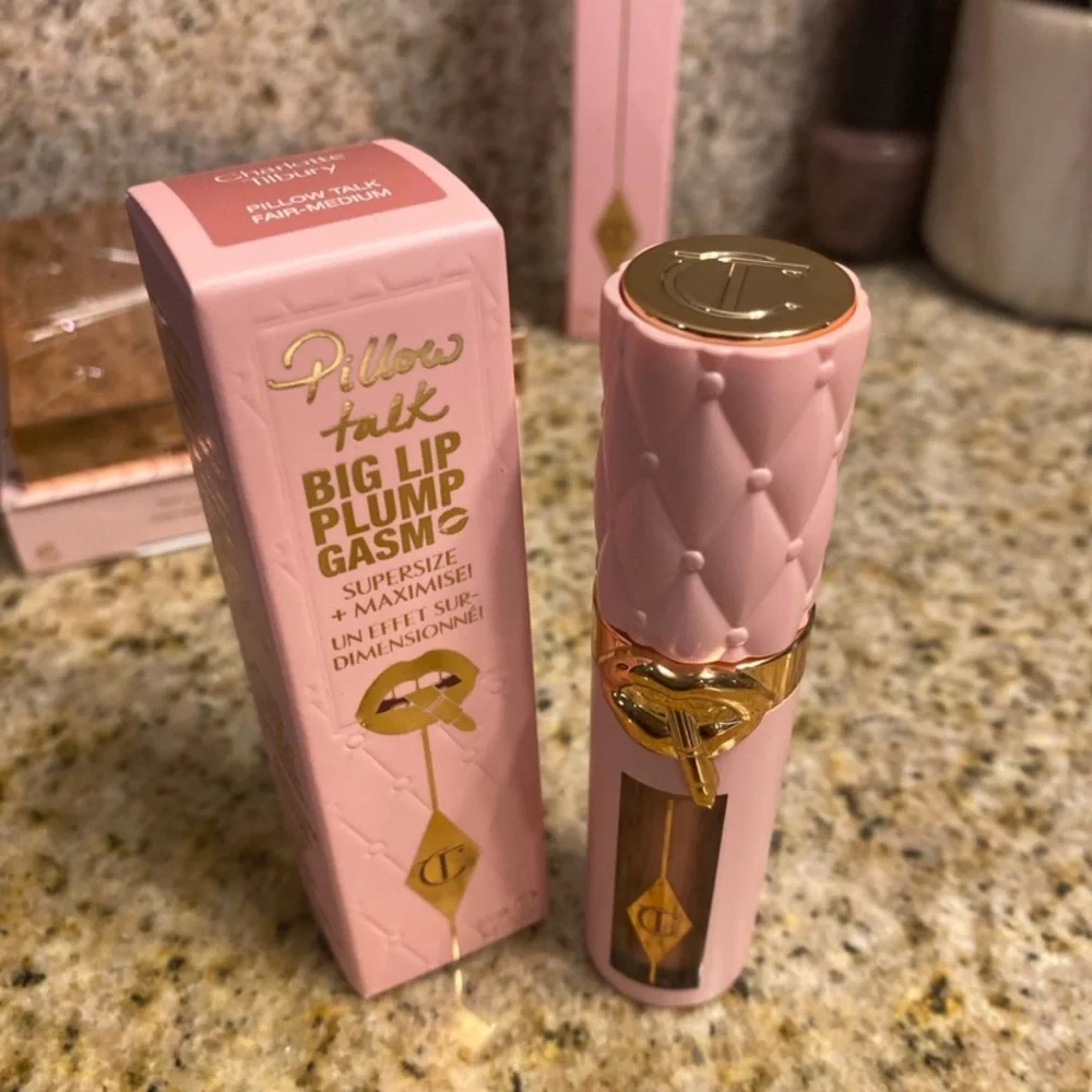 High End Makeup Bundle - Picture 7 of 8